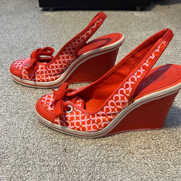 LOVIN COACH WEDGES - Picture 1 of 5